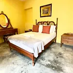Casa Stephanie - Cartagena Old Walled City